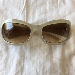 Authentic, Fendi Sunglasses FS-299 In White.